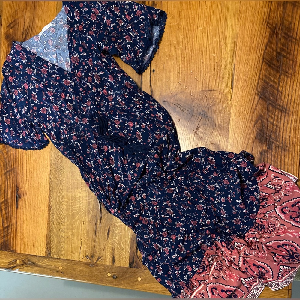 R. Vivimos Boho V Neck Short Sleeve Floral Elastic Waist w/ Tie Dress, Sz Medium